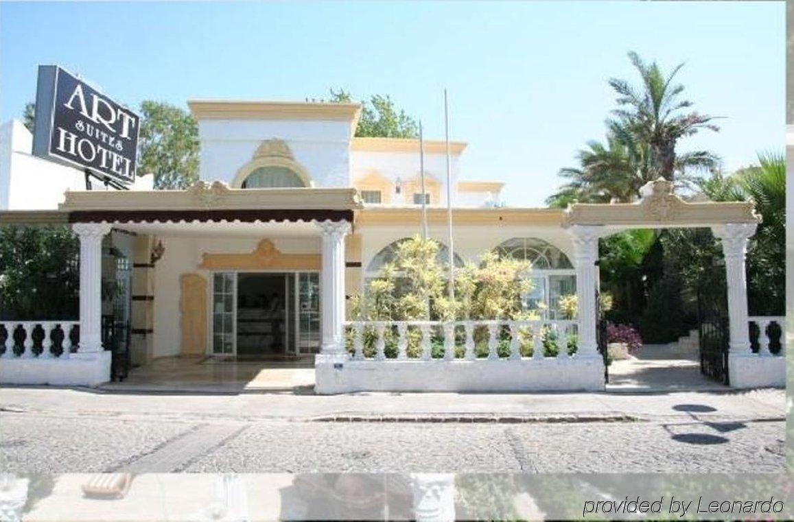 فندق آرت سويتس يالِكافاك المظهر الخارجي الصورة